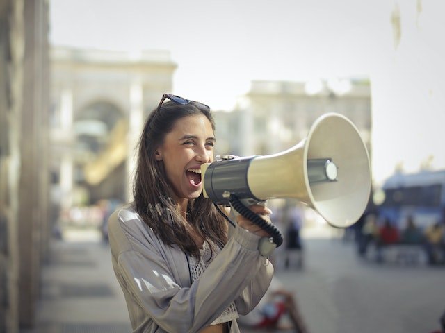 Publicidade online: saiba o que é, a sua importância e como aplicá-la